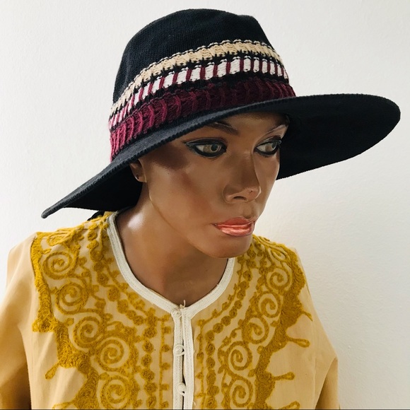 DAILY DEAL! NWT PETER GRIMM True Character Black Knit HAT O/S - Picture 3 of 16